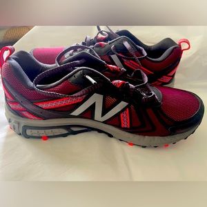 Brand new- New Balance 10.5D - 410v5 Sneakers